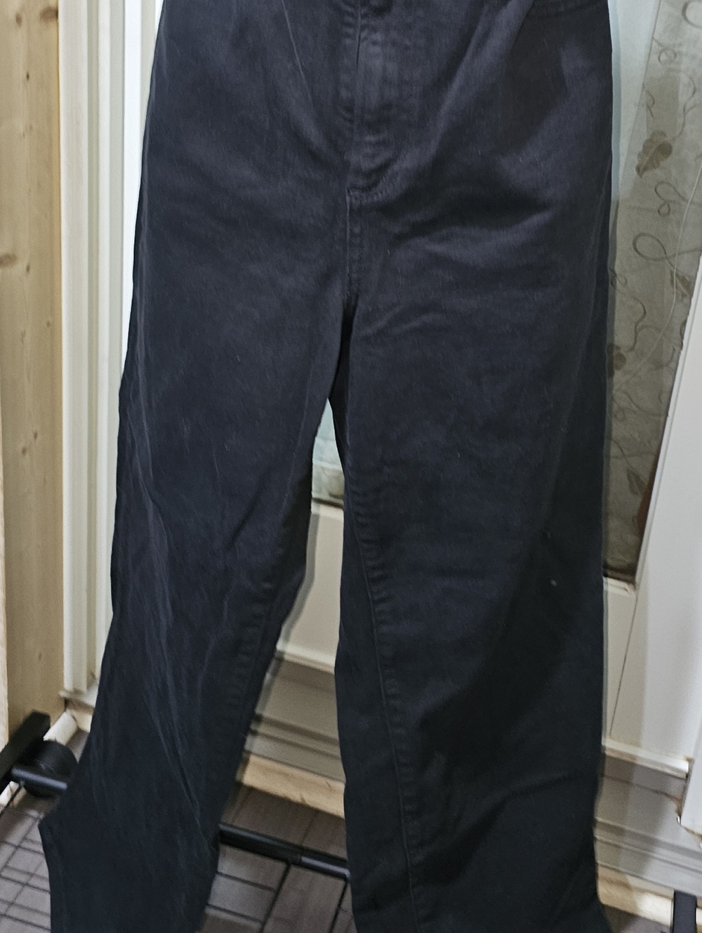 Chicos High Rise Straight Leg 2.5R Sz 14
